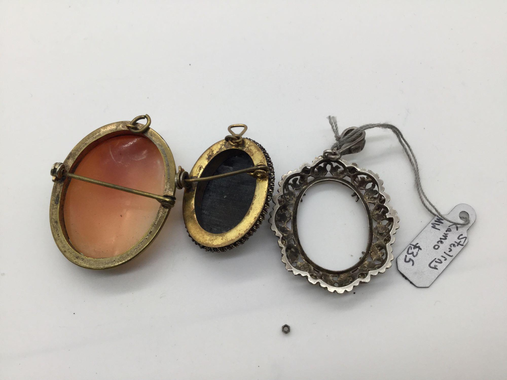 Collection of 11 vintage cameo pendant & brooches incl. shell, composite, agate etc - see pics