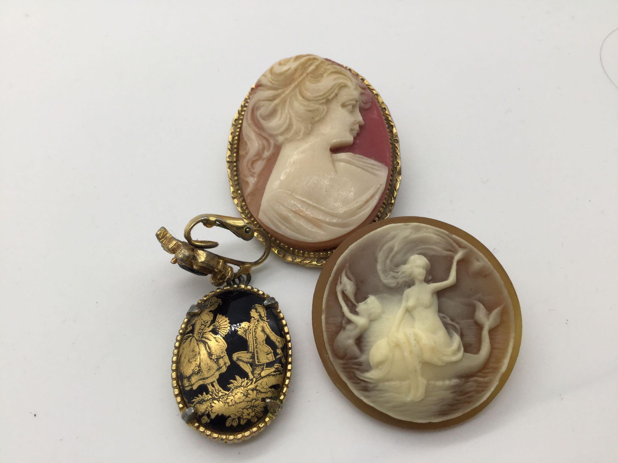 Collection of 11 vintage cameo pendant & brooches incl. shell, composite, agate etc - see pics