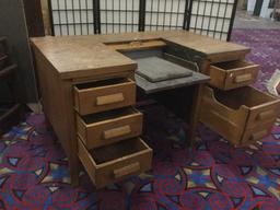Antique 5 drawer tiger oak typewriter desk - no typewriter included
