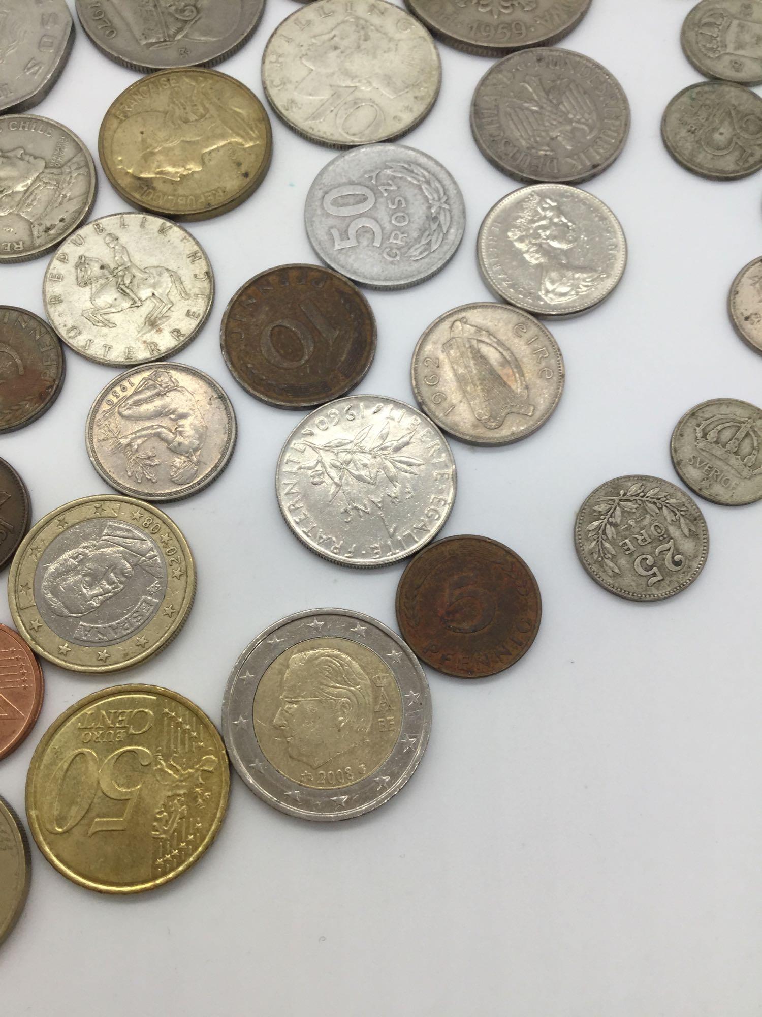 68 foreign coins ranging from 1938 to 2016 incl. 7 40% silver 10 & 25 ore Swedish coins + more
