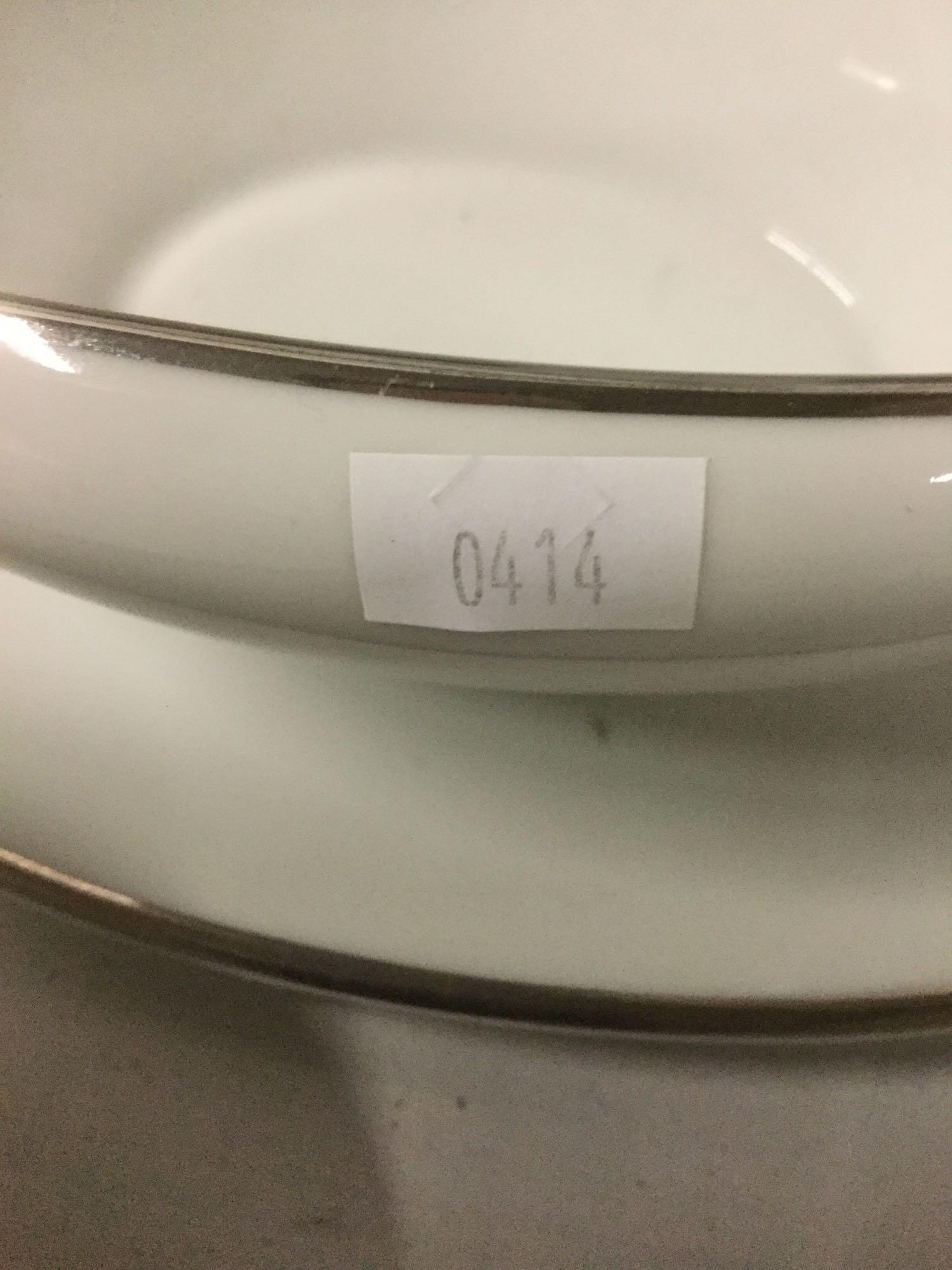 85 + pieces of Noritake Japanese china service for at least 10 - cups, saucers, etc see desc/pics