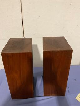 Pair of Tannoy T185 Speakers