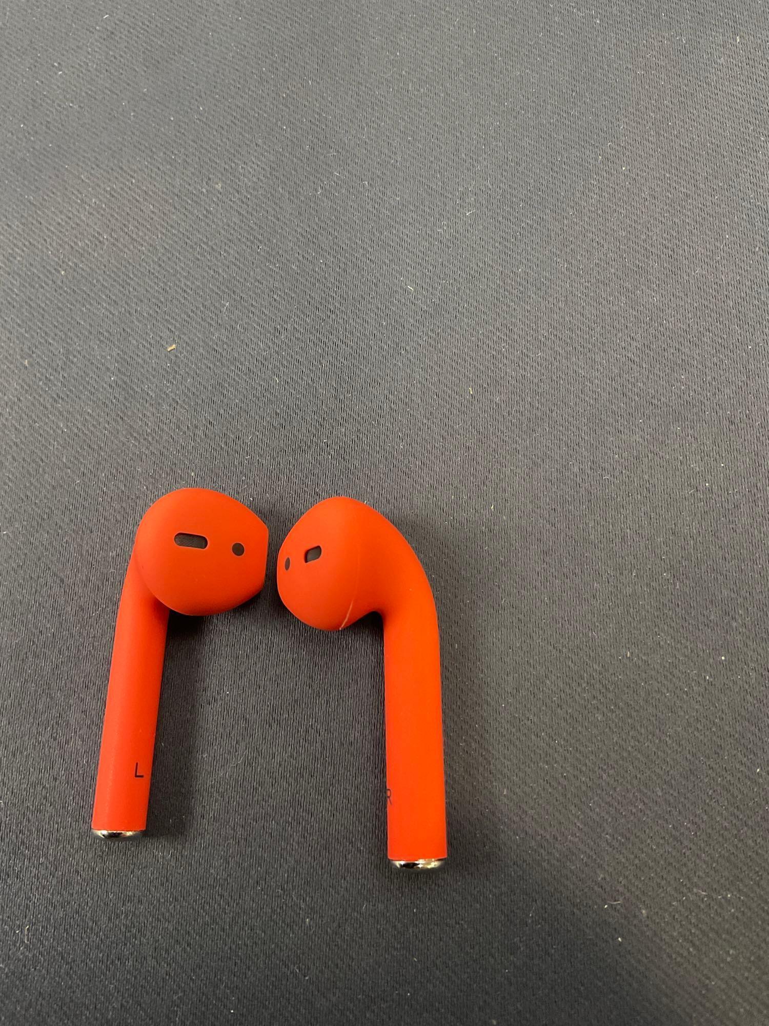 i12 TWS Bluetooth Headset