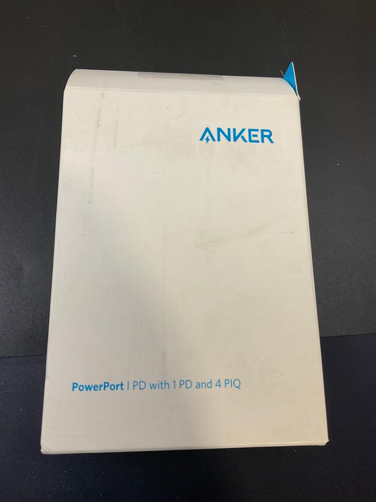 Anker PowerPort PD with 1 PD and 4 PIQ Desktop Charger/USB Charger