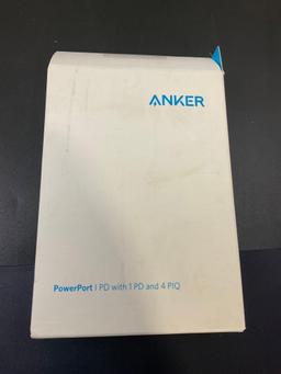 Anker PowerPort PD with 1 PD and 4 PIQ Desktop Charger/USB Charger