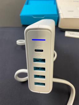 Anker PowerPort PD with 1 PD and 4 PIQ Desktop Charger/USB Charger