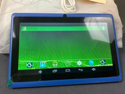 iRulu eXpro Android Tablet