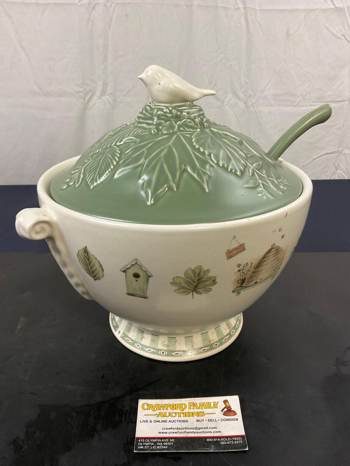 Portfolio by Pfaltzgraff Naturewood Pattern Soup Tureen