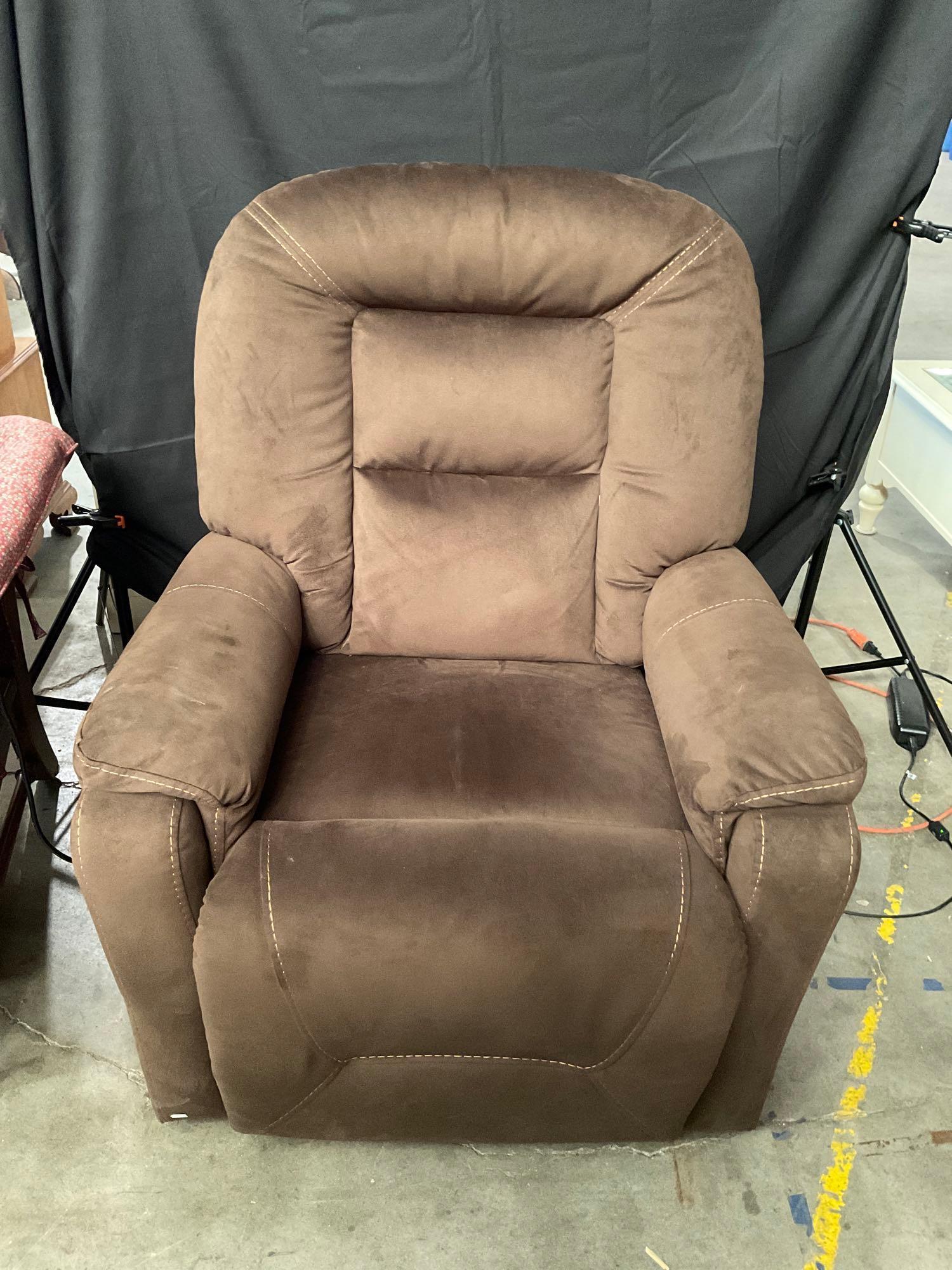 Tranquil Ease reclining lift chair w/ standing assist, massage & heated functions -Tested & working