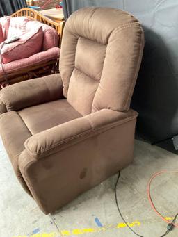 Tranquil Ease reclining lift chair w/ standing assist, massage & heated functions -Tested & working