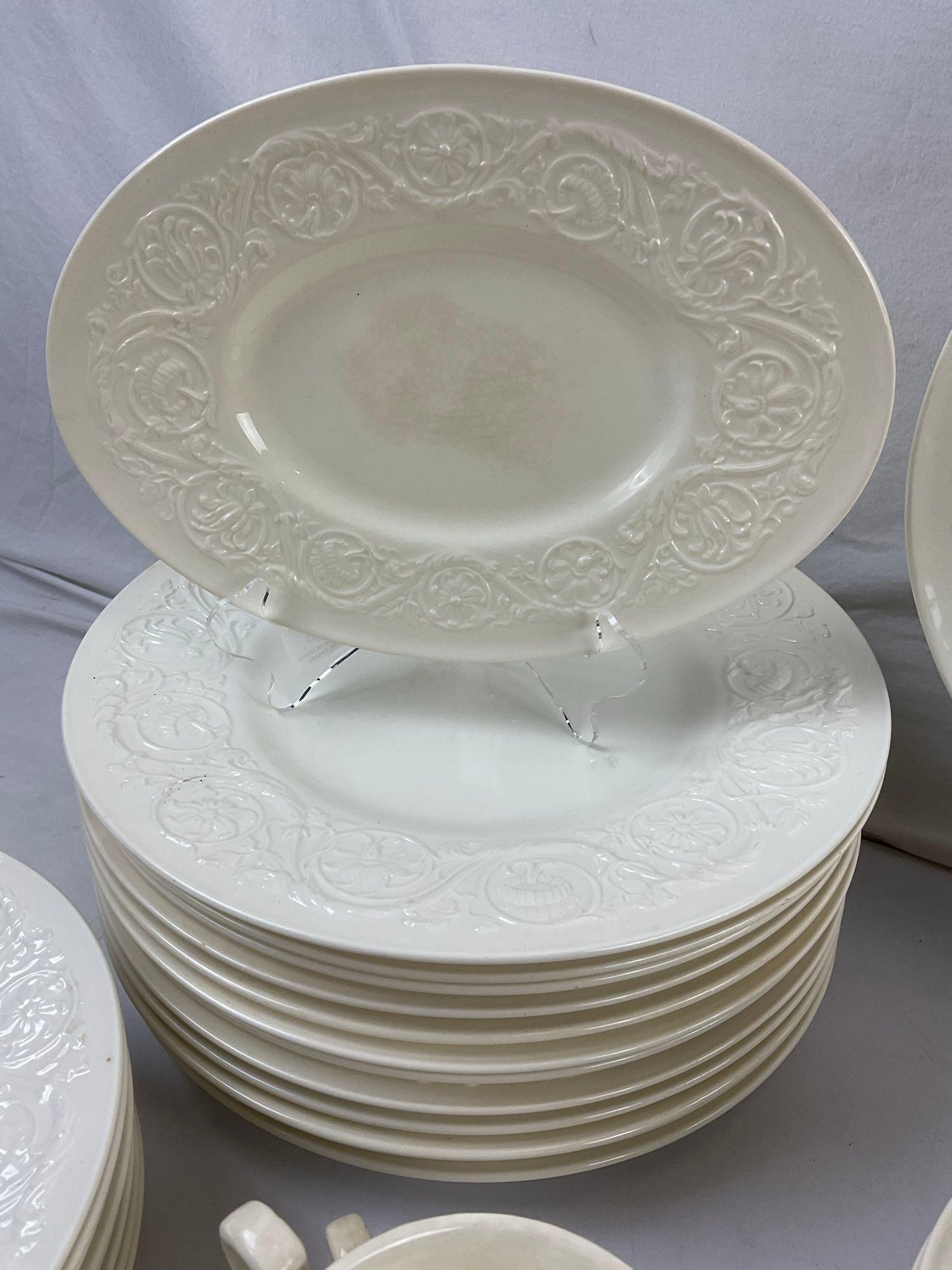 68 pcs Vintage Cream Wedgwood Patrician Bone China Dinner Set w/ Passionflower Detail. See pics.