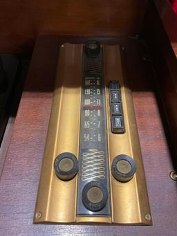 Vintage Silvertone Radio & Phonograph in Wooden Cabinet. Tested, Not Working. See pics.