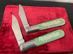 Pair of Collectors Edition Vintage style Remington Knives by Barlow, 2.5 inch blades in box