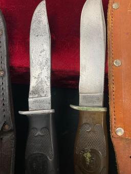 Pair of Vintage Remington Fixed Blade Knives, 2x RH-28s w/ vintage Leather sheaths