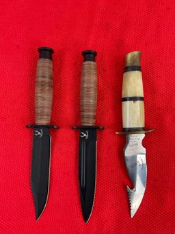 3 pcs The Bone Edge Steel Fixed Blade Hunting Knives w/ Leather Sheathes. 1x 5657. See pics.