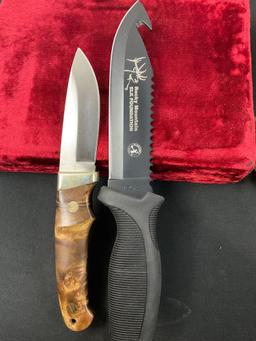 Pair of Schrade Fixed Blade Knives, Pro Hunter PHW & Rocky Mt ElK Foundation IELF w/ sheaths, NIB