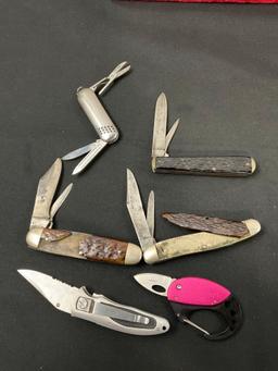 Assortment of 6 Folding Pocket Knives, incl Trio of Remington UMC Mini Trappers, multitool, keych...