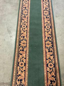 Green Runner Rug w/ Leaf Motif - 2'1" x 7'9" - Good condition - See pics