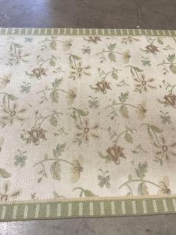 Green & Beige Floral Area Rug - 7'10"x5' - See pics