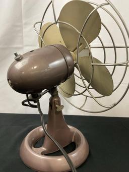 Vintage Emerson Electric of Saint Louis Desk Fan, tested and working