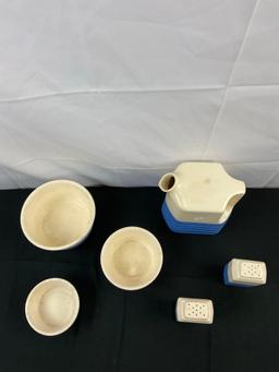 6 pcs Vintage Universal Potteries, Inc. Blue & Cream Ceramic Dishes. 3 Bowls, Pitcher, S&P Shakers.