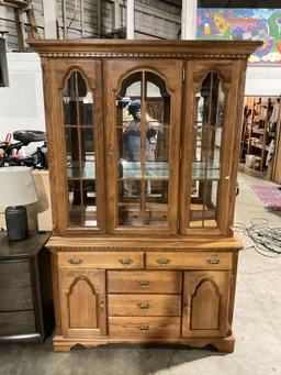 Vintage 2 Piece Oak Broyhill Curio Cabinet Hutch w/ 6 Drawers and 2 Cupboards. See pics.