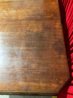 Antique Split Base Americana Wooden Dining Table w/ Fold Out Leaf. See pics.