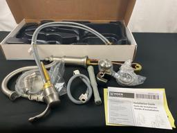 NIB Moen Single Handle Kitchen Faucet Waterhill model S711SRS