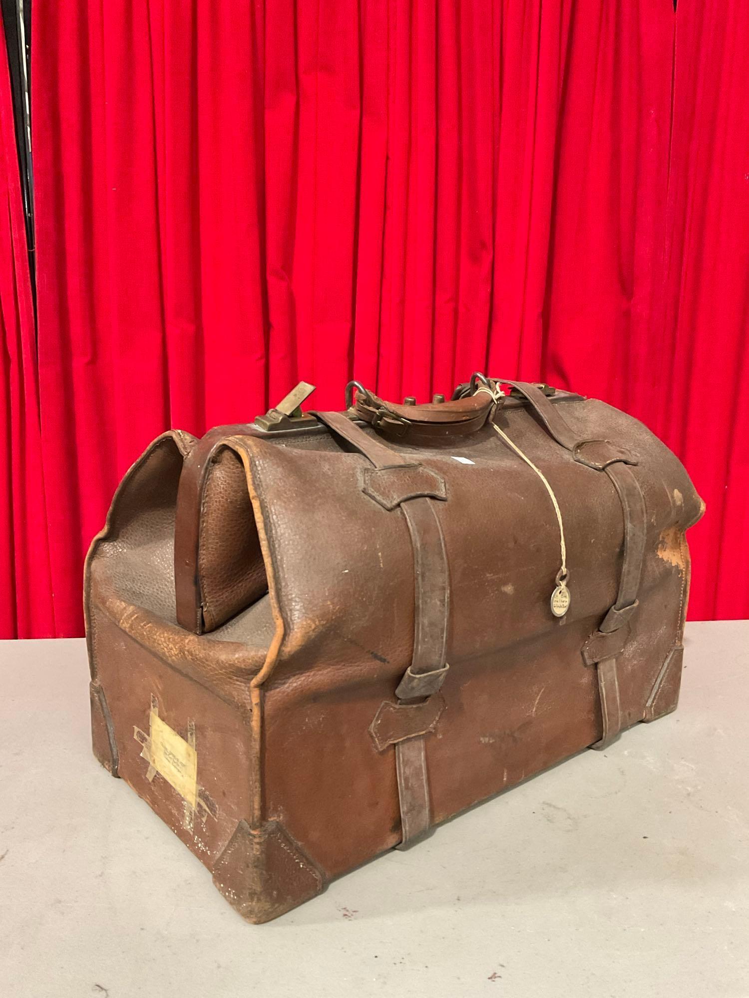 WWI / WWII Era Caramel Brown Leather Locking Men's carry bag w/ Key & Original Brass Accents.