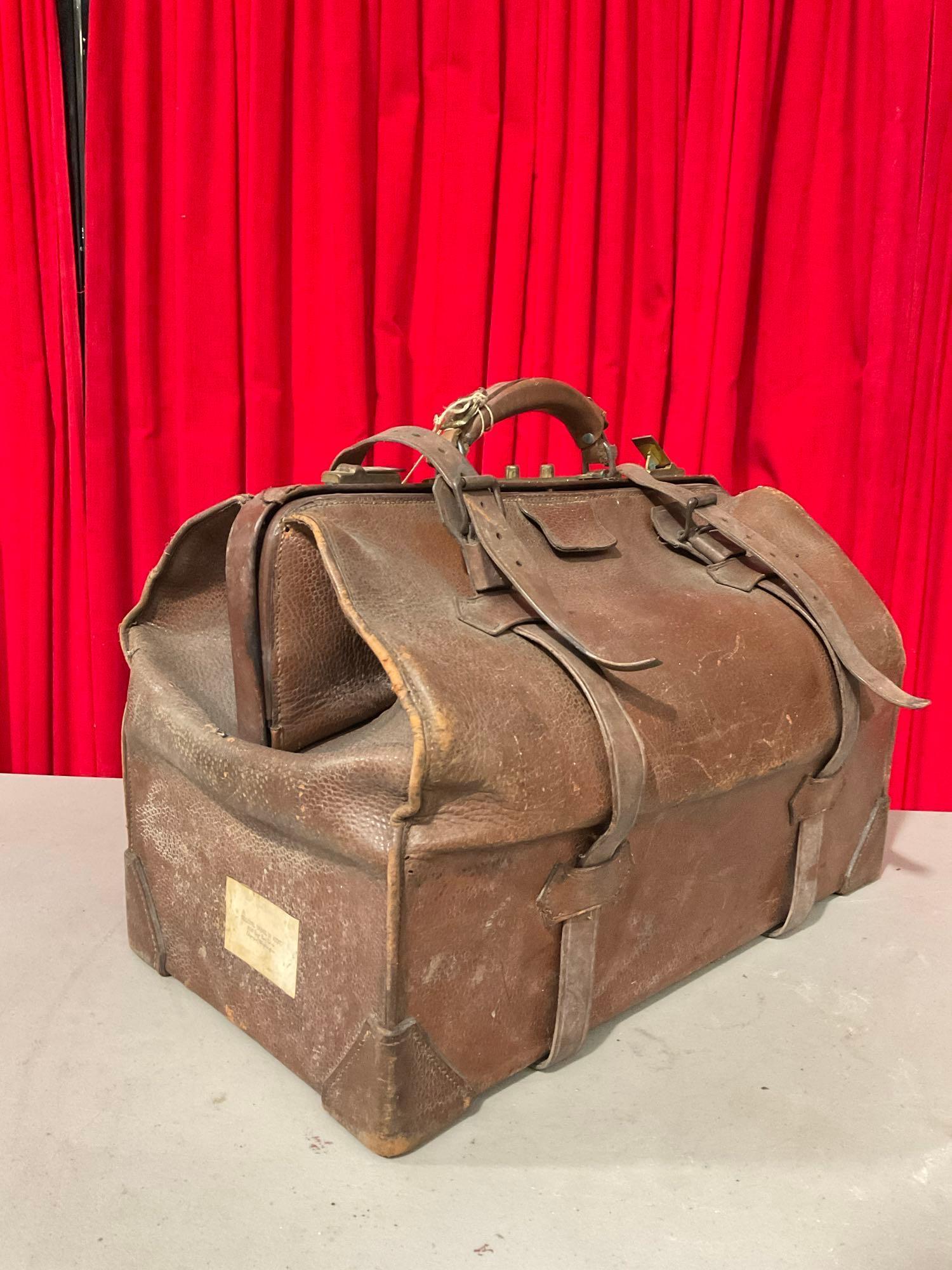 WWI / WWII Era Caramel Brown Leather Locking Men's carry bag w/ Key & Original Brass Accents.