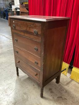 Vintage Wooden Chest of Drawers w/ 4 Drawers. 2 Replacement Knobs. Stands 43.5" Tall. See pics.