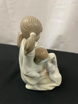 Vintage Lladro Figurine Little Sister #1534 Retired