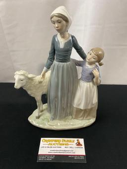 Vintage Lladro Porcelain Figurine #5299 Mother Child and Lamb