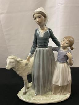 Vintage Lladro Porcelain Figurine #5299 Mother Child and Lamb