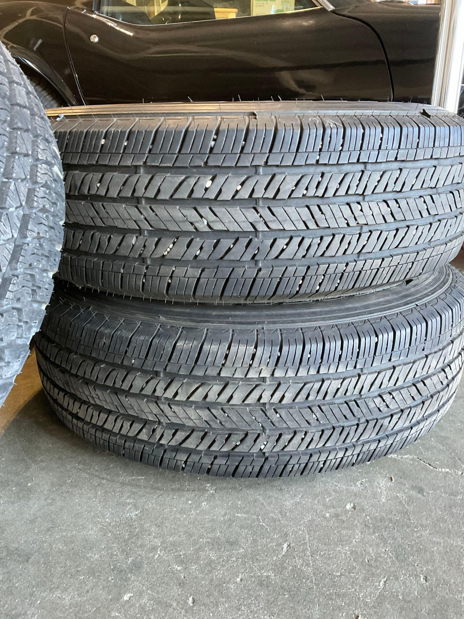 Set of 4 Ducler H/T Bridgestone 255/70R18 113T M+S Jeep Tires & Additional A/T P225/70R18 112S M+S