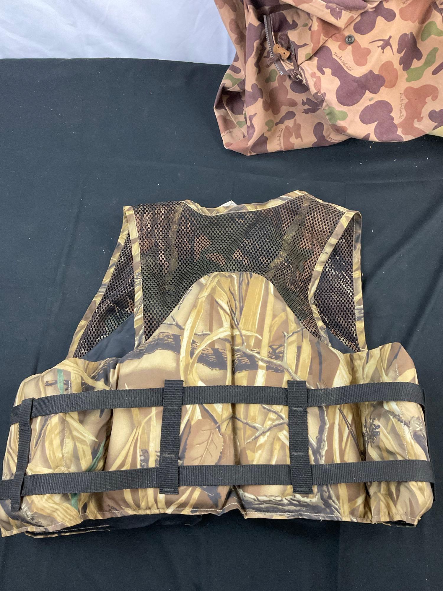 19 pcs Vintage Men's Hunting Outdoor Wear Clothing. Ducks Unlimited, Master Sportsman. See pics.
