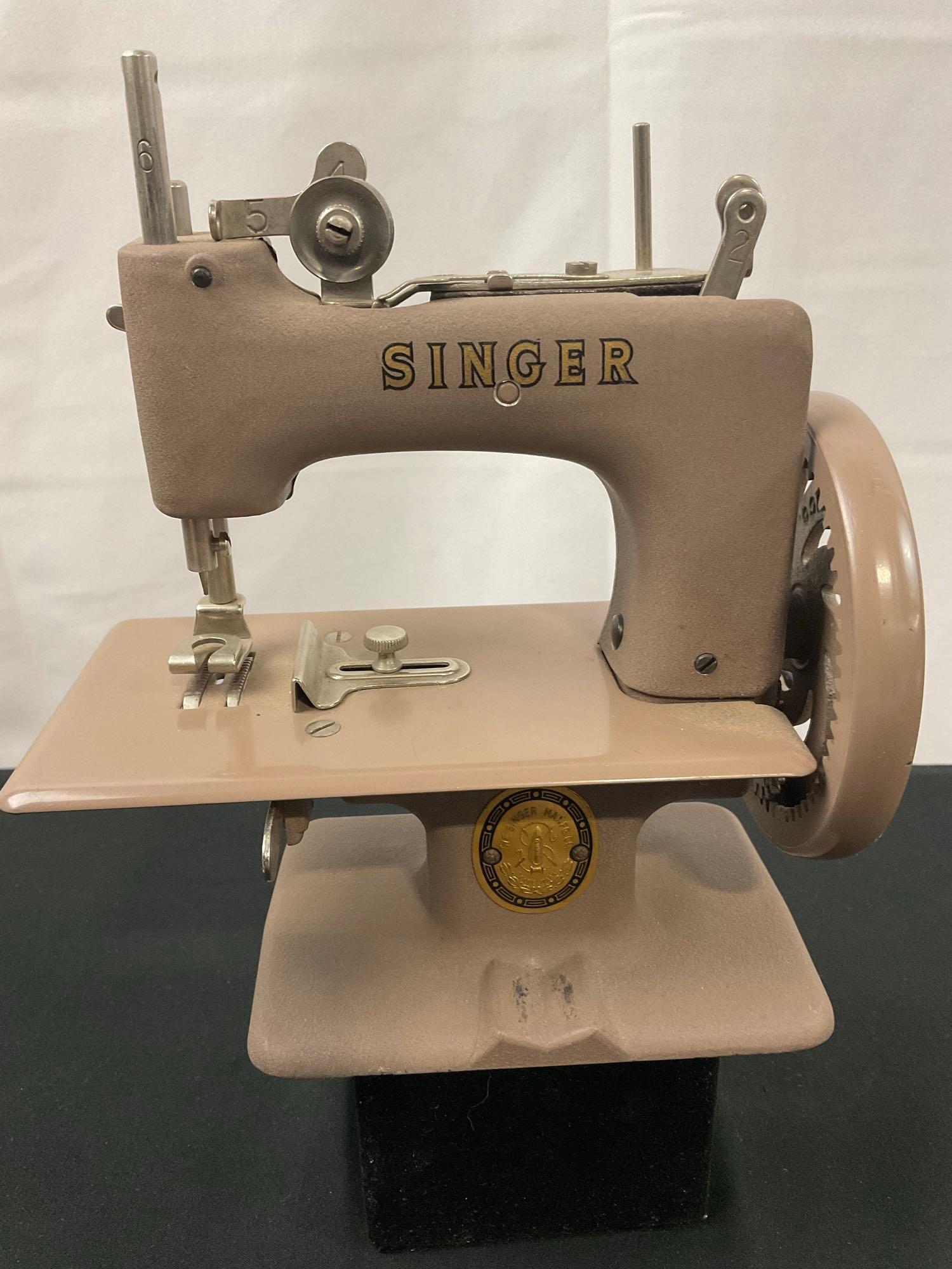 Vintage 1950s Childs Singer Sewing Machine