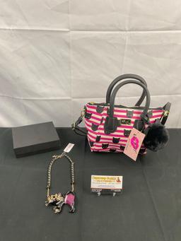 2 pcs Betsey Johnson Ladies Accessories. Luv Betsey Striped Purse & Enamel Cat Necklace. Like New.