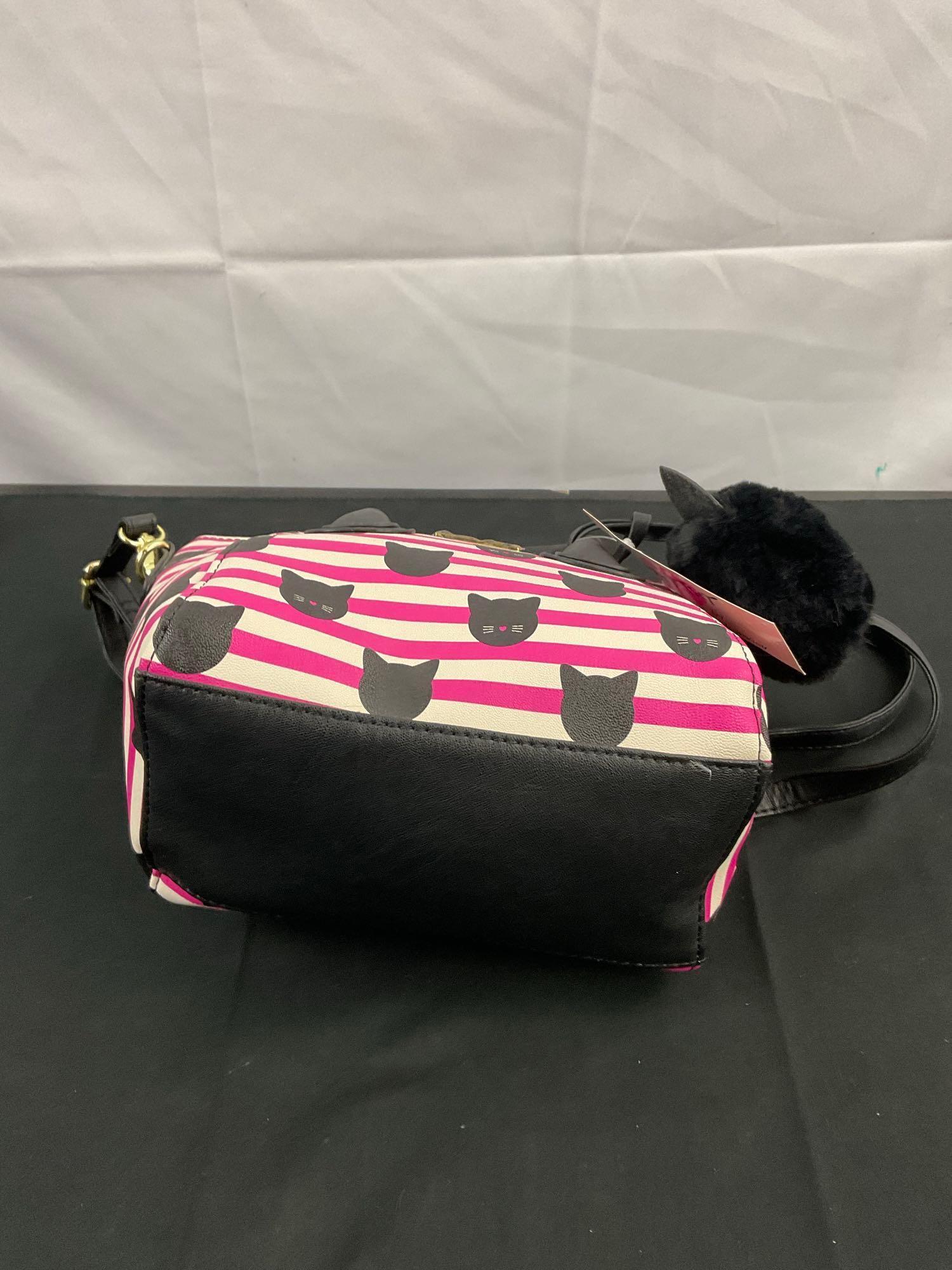 2 pcs Betsey Johnson Ladies Accessories. Luv Betsey Striped Purse & Enamel Cat Necklace. Like New.