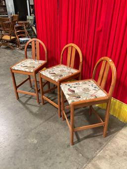 Trio of Vintage Wooden Dining Buffet Chairs w/ Green & Cream Paisley Seats & Short Backs. See pics.