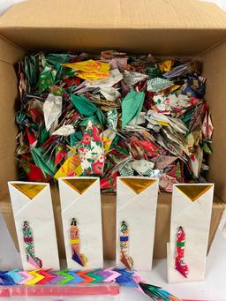 Approx. 1000+ pcs Origami Collection. 1000+ Folded Paper Cranes. Decorated Envelopes. See pics.