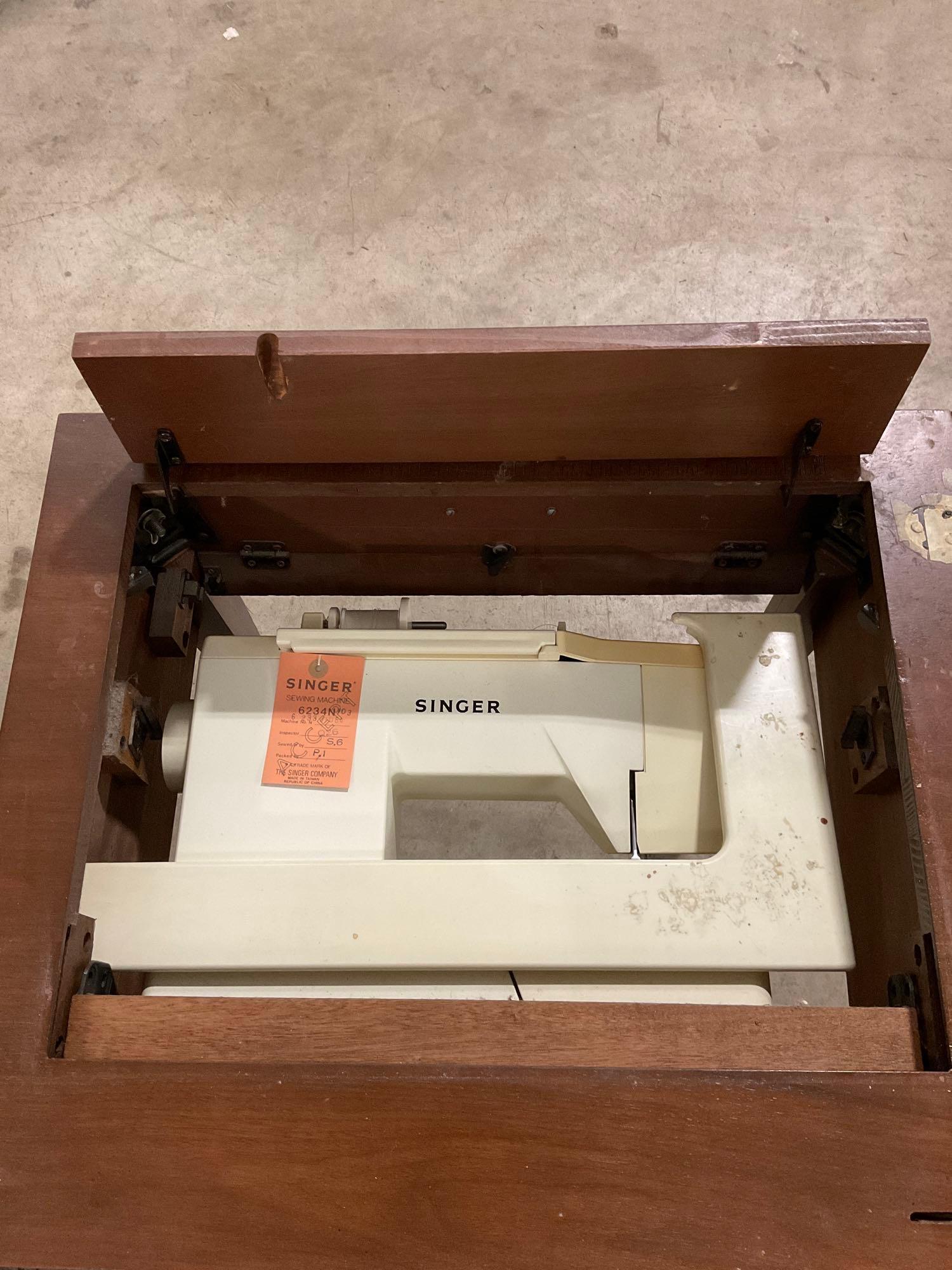 Vintage Singer 6234 Sewing Machine Folding Table w/ Foot Pedal & Instruction Manual. See pics.