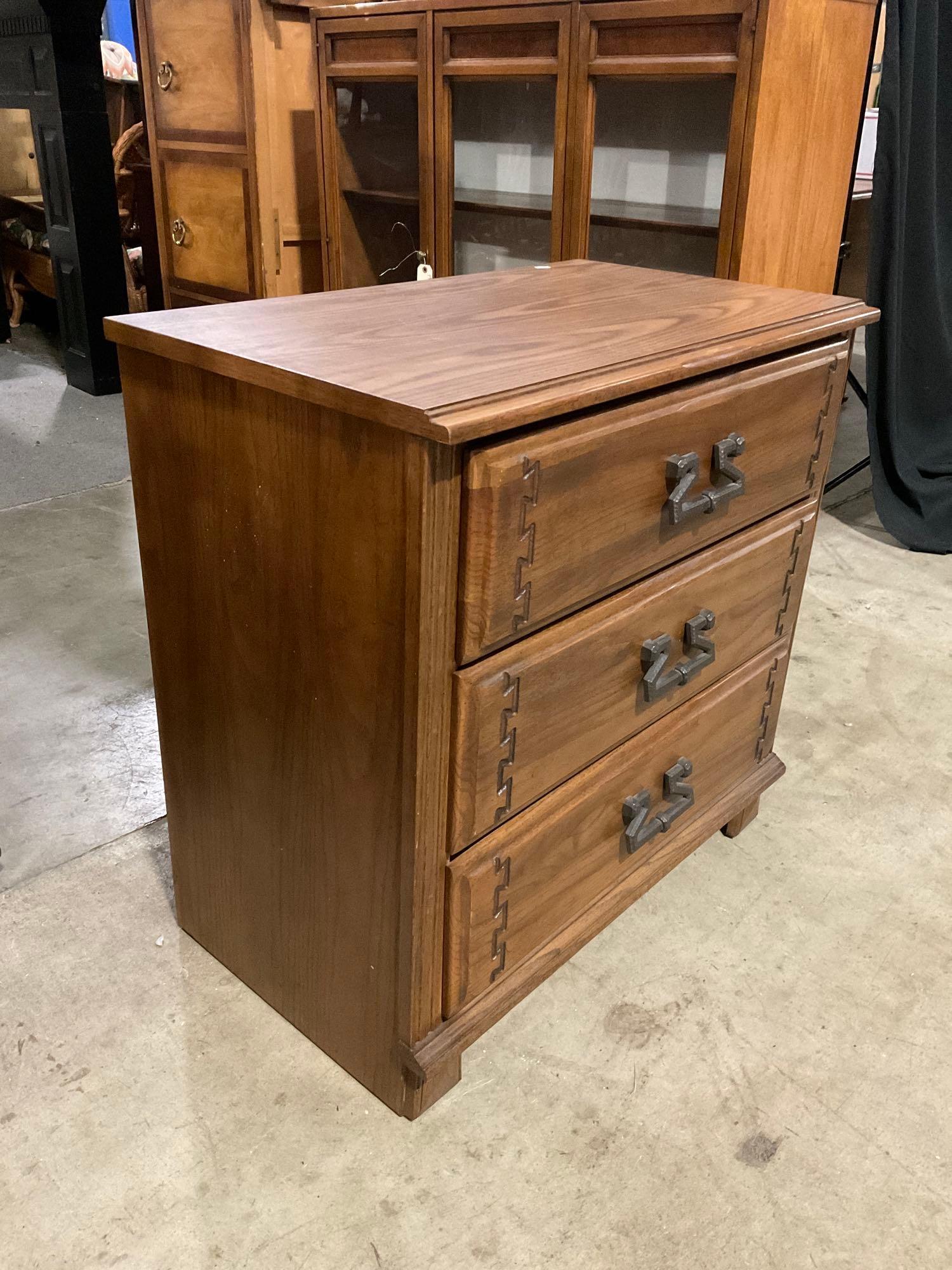 Vintage Wooden Nightstand w/ 3 Drawers & Hammered Drawer Pulls. See pics.