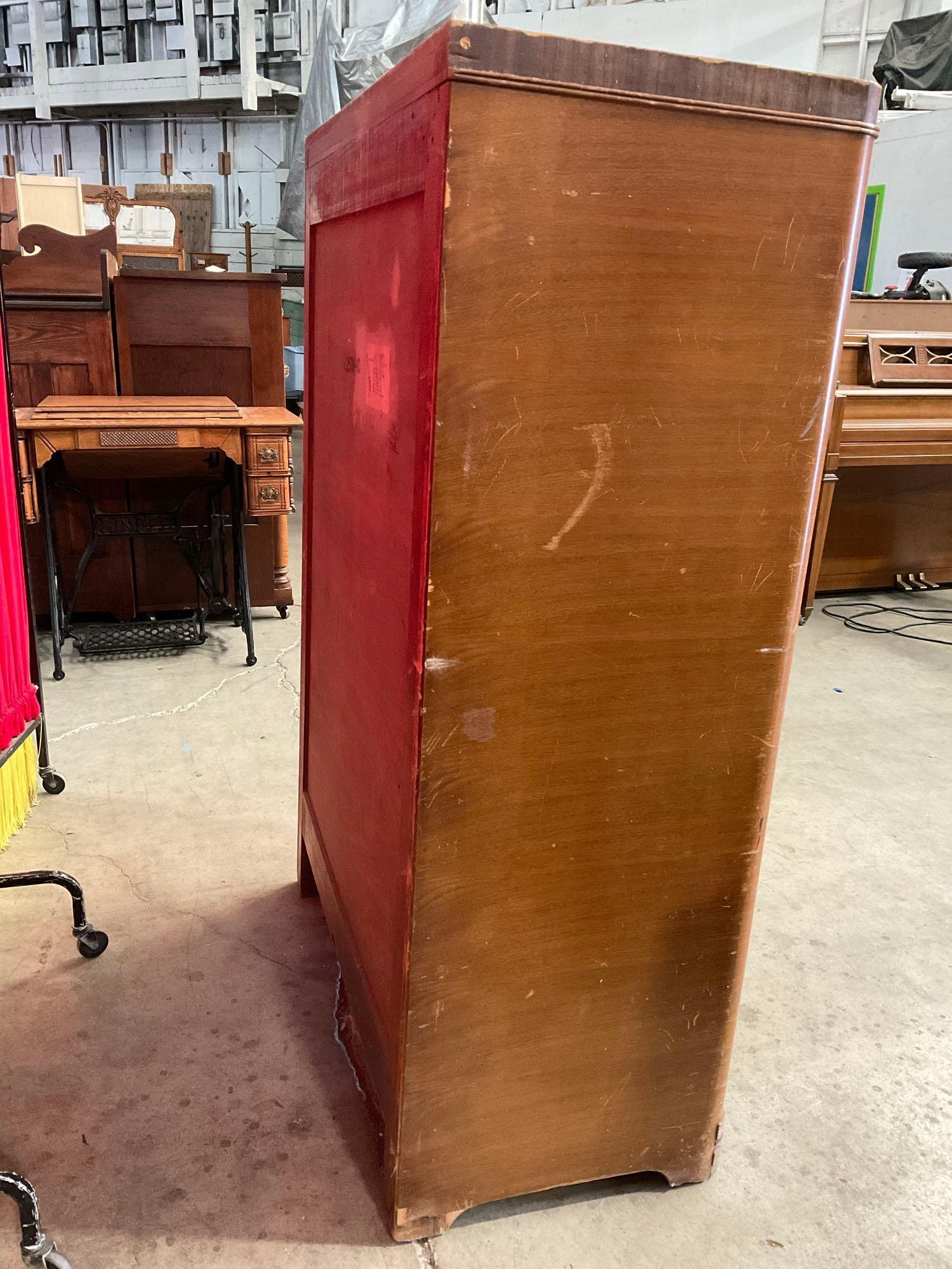 Vintage 1920s Art Deco Wooden Dresser w/ 5 Drawers & Original Bakelite & Brass Handles. See pics.