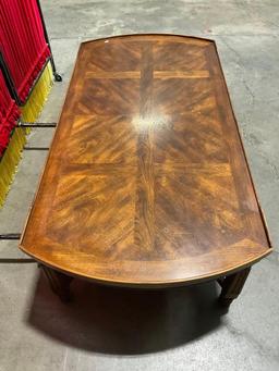 Vintage Tiger Oak Coffee Table w/ Pedestal Base, Curved Ends & Elegantly Patterned Top. See pics.