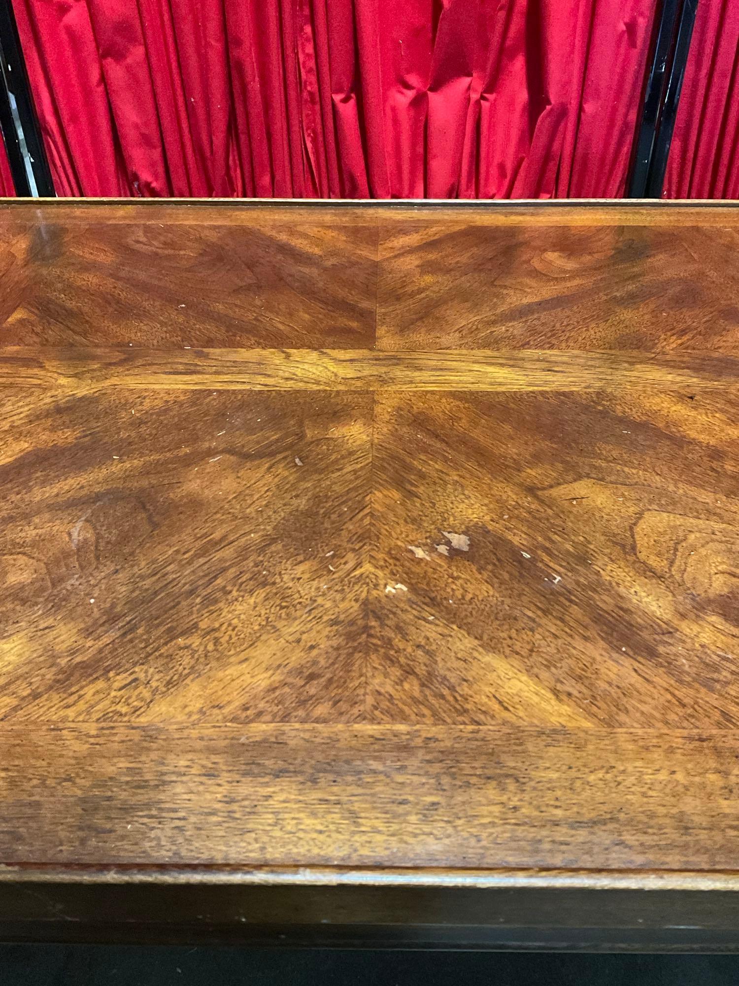 Vintage Tiger Oak Coffee Table w/ Pedestal Base, Curved Ends & Elegantly Patterned Top. See pics.