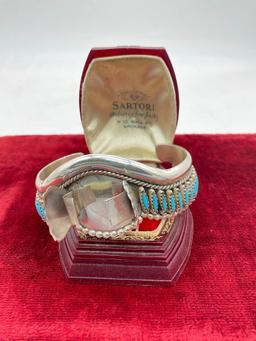 Amazing sterling silver Native American bracelet w/ turquoise band, braid work & empty bezel