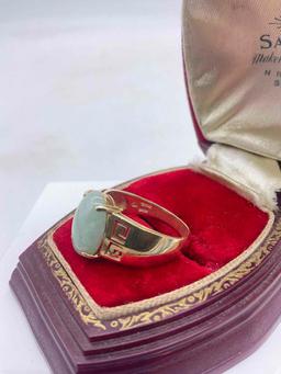 Asian 14k gold men's size 9 ring with simple detail and large Jade stone 5.3 grams