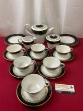 Vintage Kokura Ware Japanese China, Two-Tone w/ Gilt details, 21 pieces