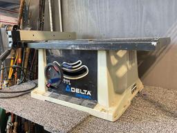 Delta ShopMaster 10" Bench Saw Model TS290LS. Tested, Works. See pics.